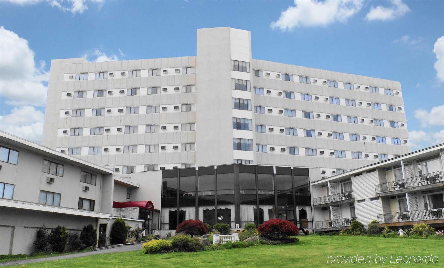 Hudson Valley Resort & Spa Kerhonkson Esterno foto